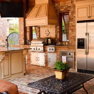 Outdoor kitchen appliance layout how to place the grill, sink, fridge, and storage