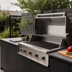 Outdoor kitchen grill types built-in gas, charcoal, or pellet